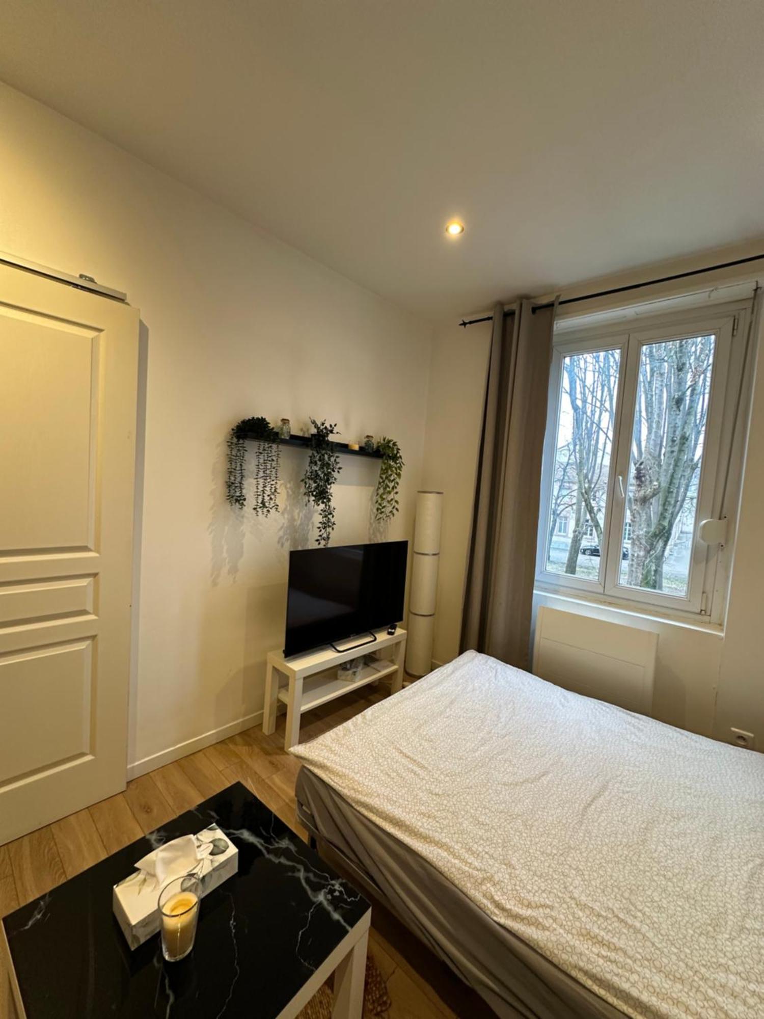 # Le 8 # Joli Petit F2 Tout Equipe, Mulhouse Centre Eksteriør bilde